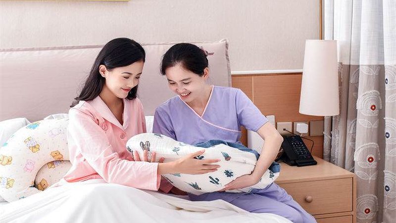 小标题：孕期皮肤干燥的原因